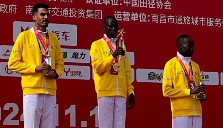 العداء المغربي