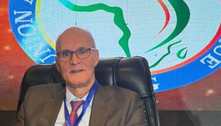 عبد الصادق بيطار